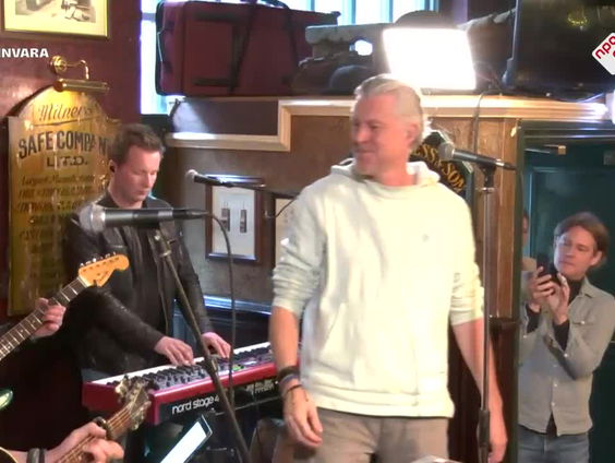 IOS - Tijd Genoeg - live bij Spijkers met Koppen