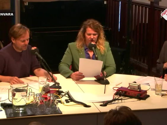 Cabaret: Rutte en Faber proberen het kerstverhaal te vertellen