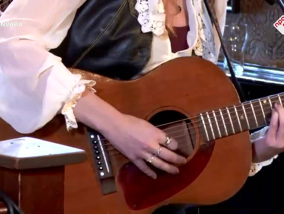 Jana Mila - It's True - live bij Spijkers met Koppen