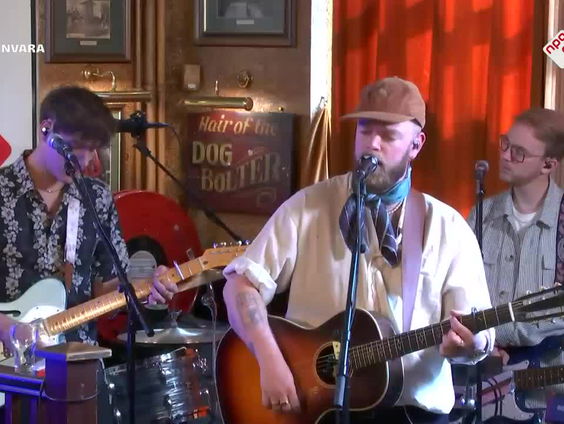 Hiigo - Bang Alleen Te Zijn - live bij Spijkers Met Koppen