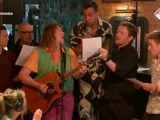 Het Spijkerkoor - 'Oh Mona' (Laat Die Goeie Plannen Nou Maar Komen)