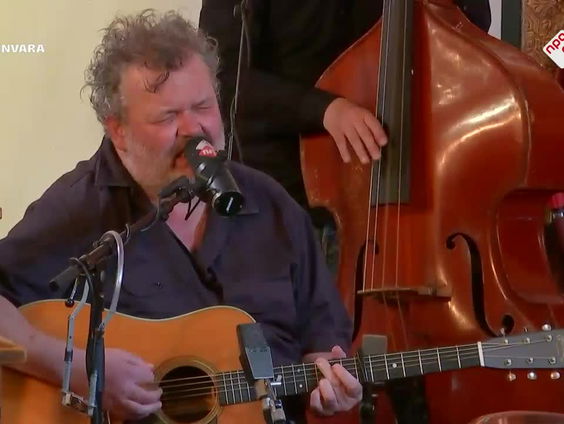 Daniël Lohues - Hier Kom Ik Weg - live bij Radio 2