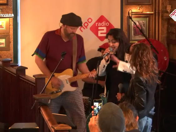 Lois Lane - Love Vaccination