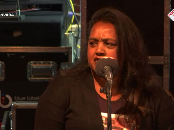 Tieners achter de tralies