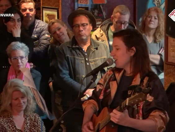 Cabaret: Lotte Velvet over de Ratten van Rotterdam