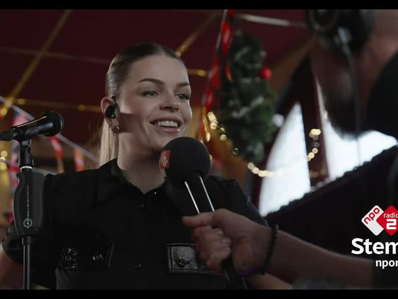 Davina Michelle over Alone: Het zingt heel lekker