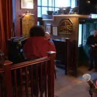 Tania Kross en het ZO! Gospel Choir - Mi So Den Boso - live bij Spijkers me ...