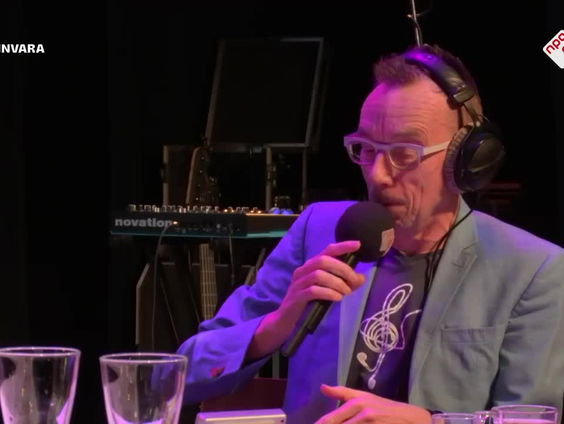 Cabaret: ‘In times of war, we need a hypotheekrenteaftrek’