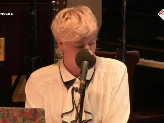 Cabaret: Aletta Jacobs live vanuit haar graf!