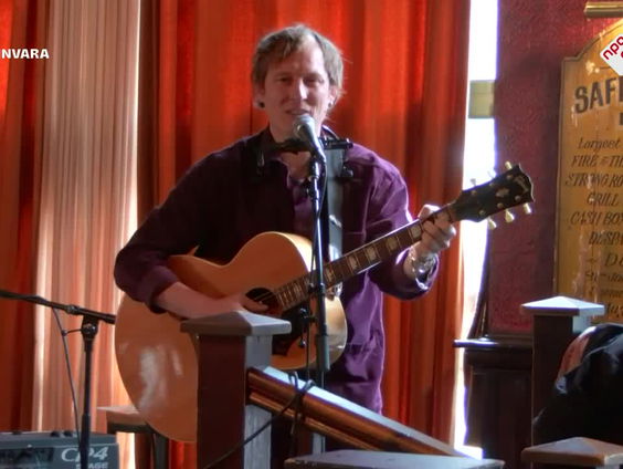 Lucky Fonz III - Ik Heb Een Meisje - live bij Spijkers met Koppen