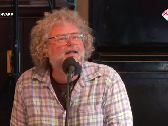 De oorlog in Iran maakte een einde aan het circusleven van fluiter Geert Chatrou