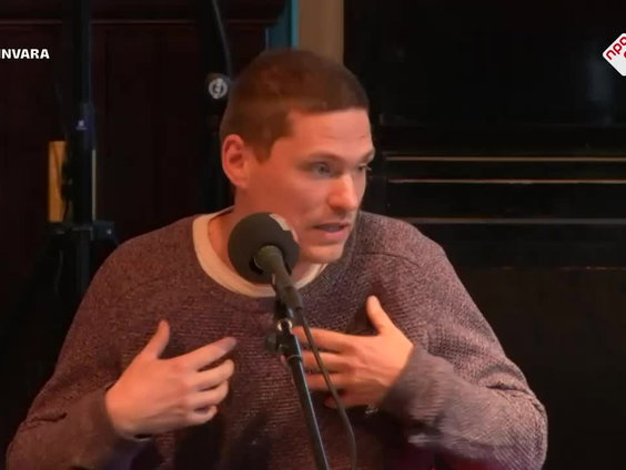 Lander en Adriaan over elkaar zien, kwijtraken en weer terugvinden als broers