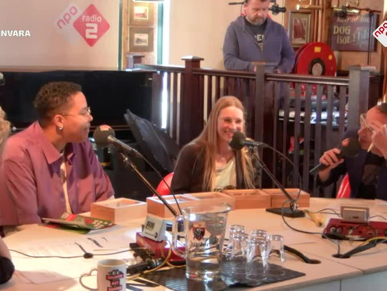 Aglaia Bouman en Nanoah Struik en hun liefde voor de kandidaten van de Insect van het Jaar verkiezing