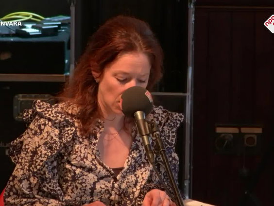 Directeur Sophie Querido en kamerlid Julian Bushoff uiten hun zorgen over het stoppen van C-support