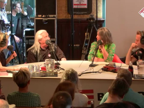 De anarchistische folkband Veulpoepers viert 50 jaar muzikaal protest!