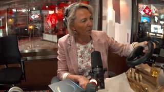 Carmen krijgt bijzonder verjaardagscadeau van Daniel & Roelof