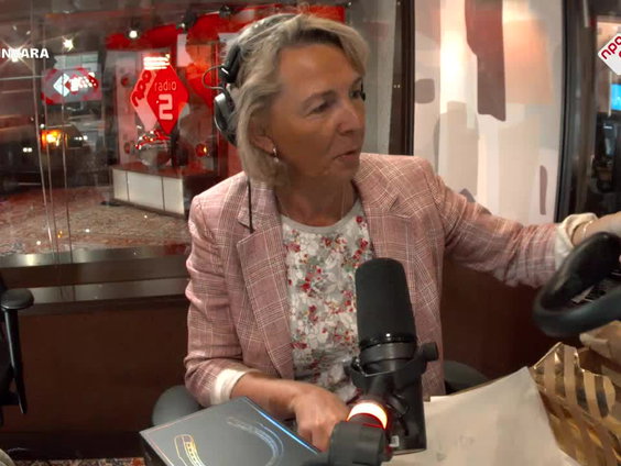 Carmen krijgt bijzonder verjaardagscadeau van Daniel & Roelof