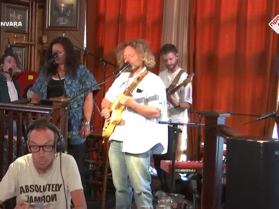 Benny Sings - Homerun