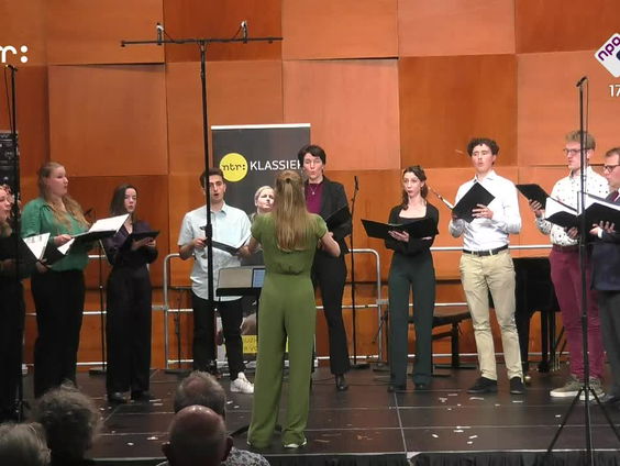 Podium 20 jaar! Prins Claus Kamerkoor zingt Quatre motets pour le temps de Noël