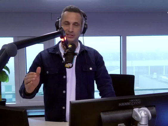 Naar de kerk met Marien ten Brinke over Mozaiek055, zondag 8 maart 2026